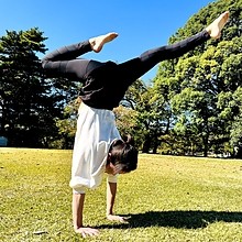鹿倒立